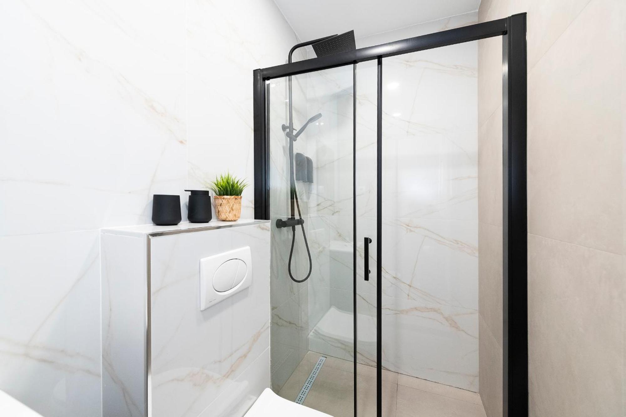 Exclusive Apartment Jacuzzi Малага Екстериор снимка